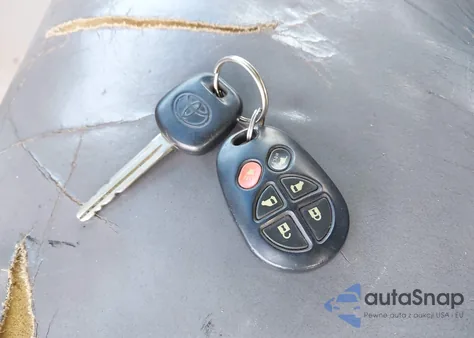 2005 Toyota Sienna Xle from USA, damaged, VIN 5TDZA22C35S334485